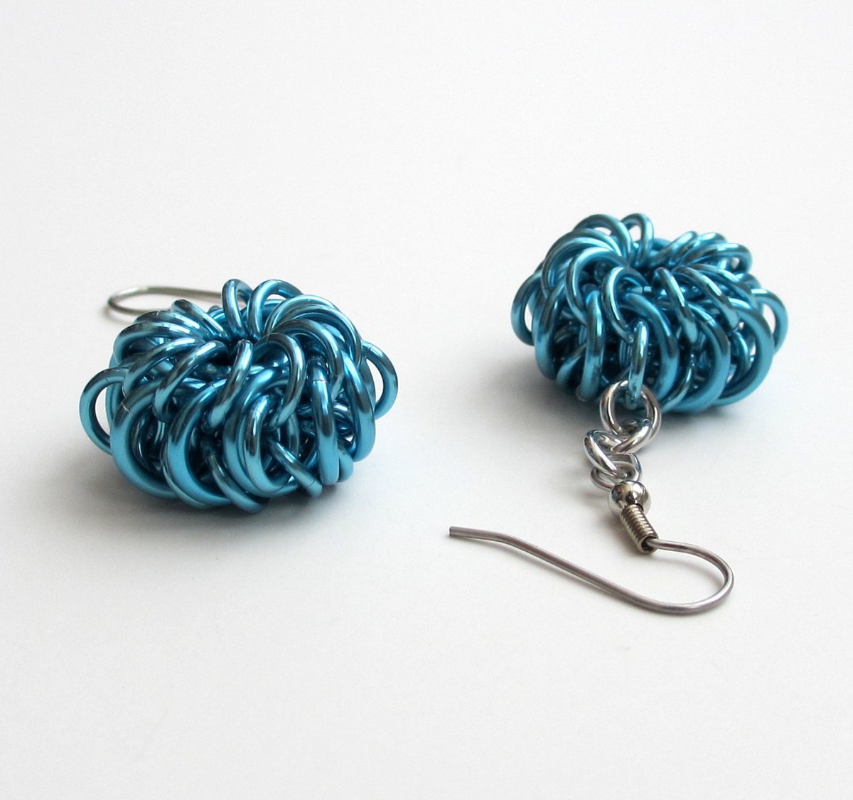 Turquoise chainmail earrings, Whirlybird weave