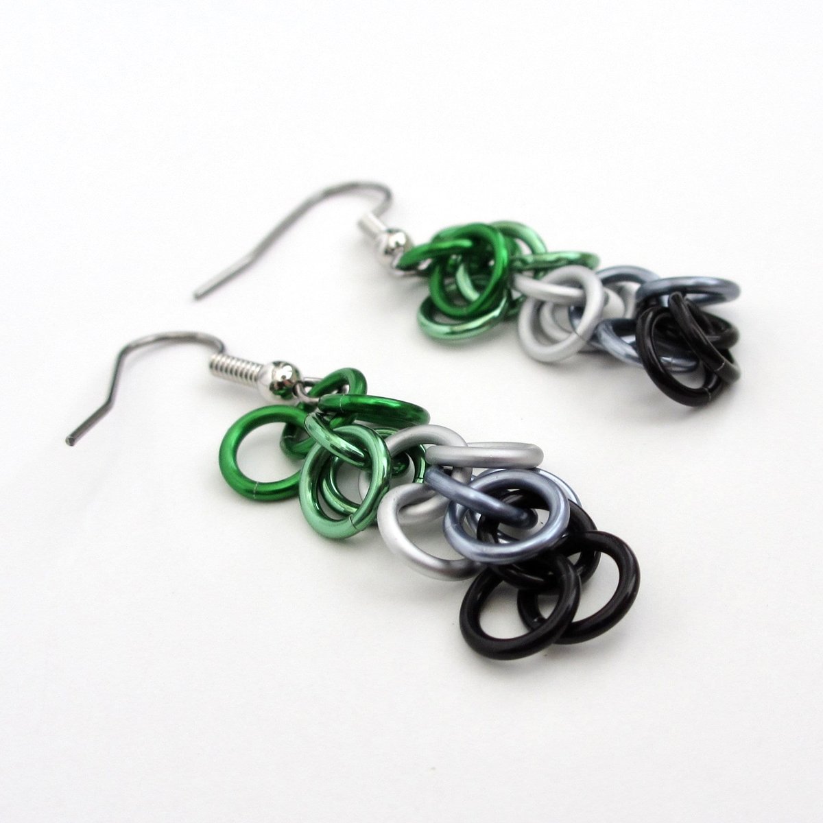 Aromantic pride earrings, chainmail shaggy loops weave, LGBTQ jewelry