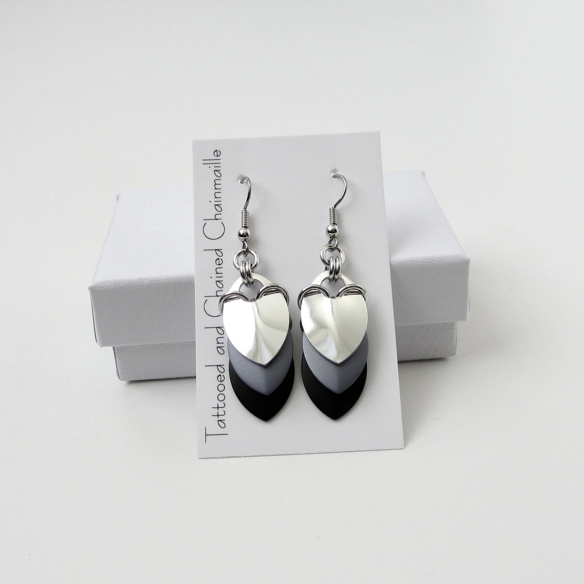 Black, gray and silver aluminum chainmail scales earrings