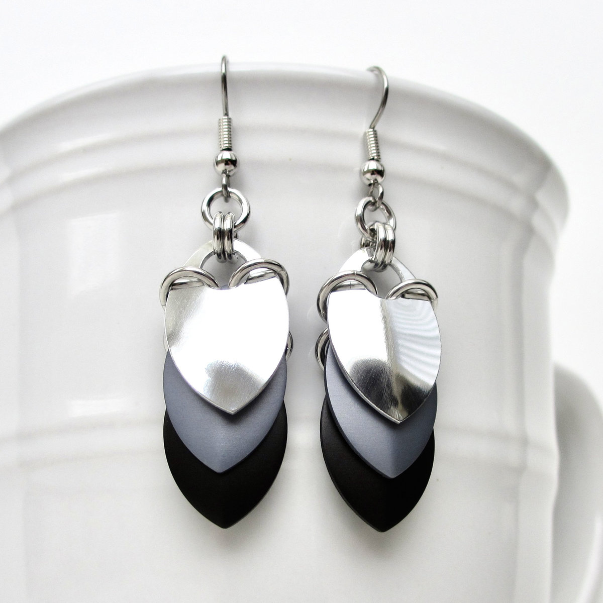 Black, gray and silver aluminum chainmail scales earrings