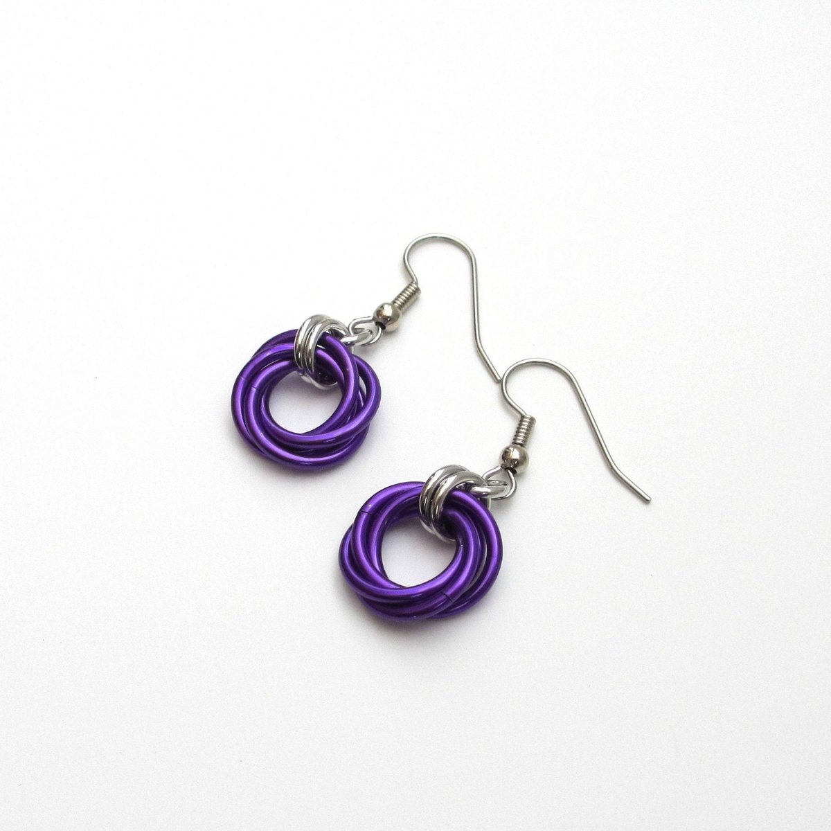 Purple love knot earrings, chainmail earrings, purple jewelry, small circle earrings