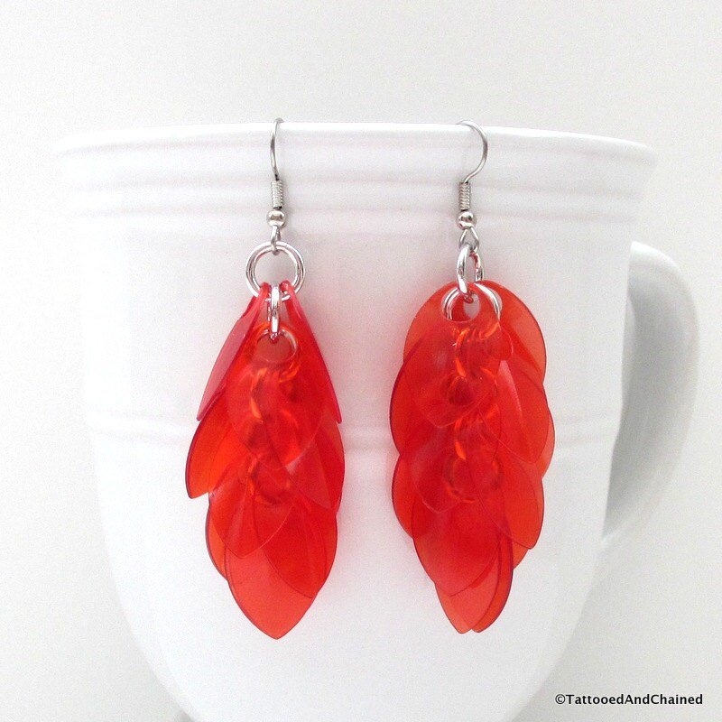 Red chainmaille scales earrings, scalemail earrings