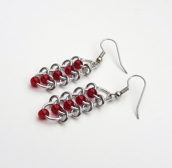 Centipede chainmail earrings with red beads
