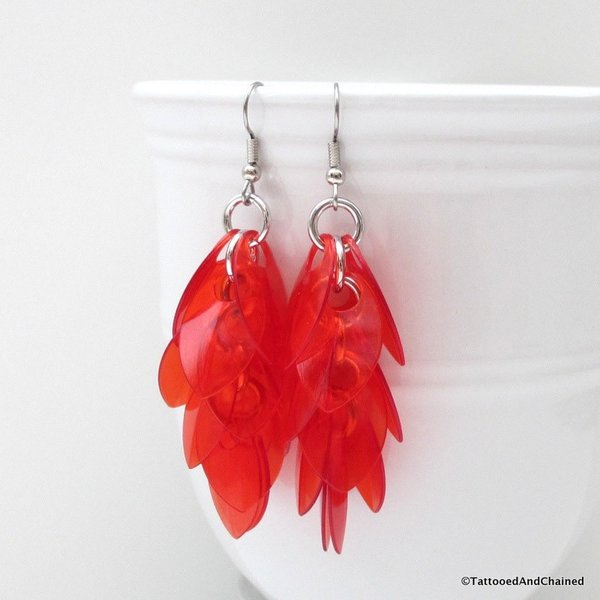 Red chainmaille scales earrings, scalemail earrings